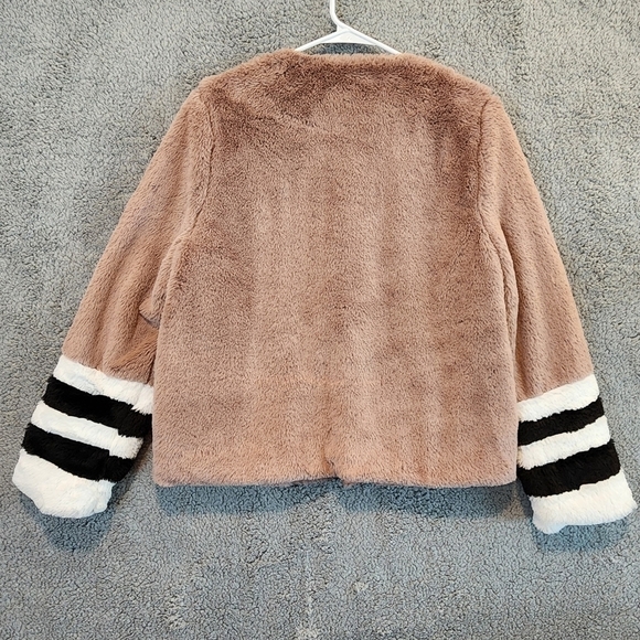 DO+BE Pink Faux Fur Jacket Sz M Medium Black White Hook Loop Closure Cozy Fuzzy - Picture 4 of 6